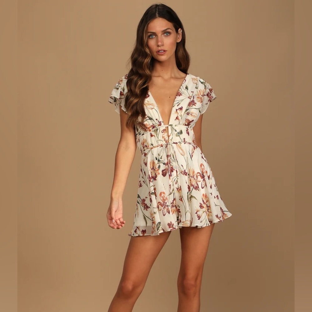 NWT Lulus floral romper